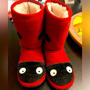 EMU ladybug boots size 13